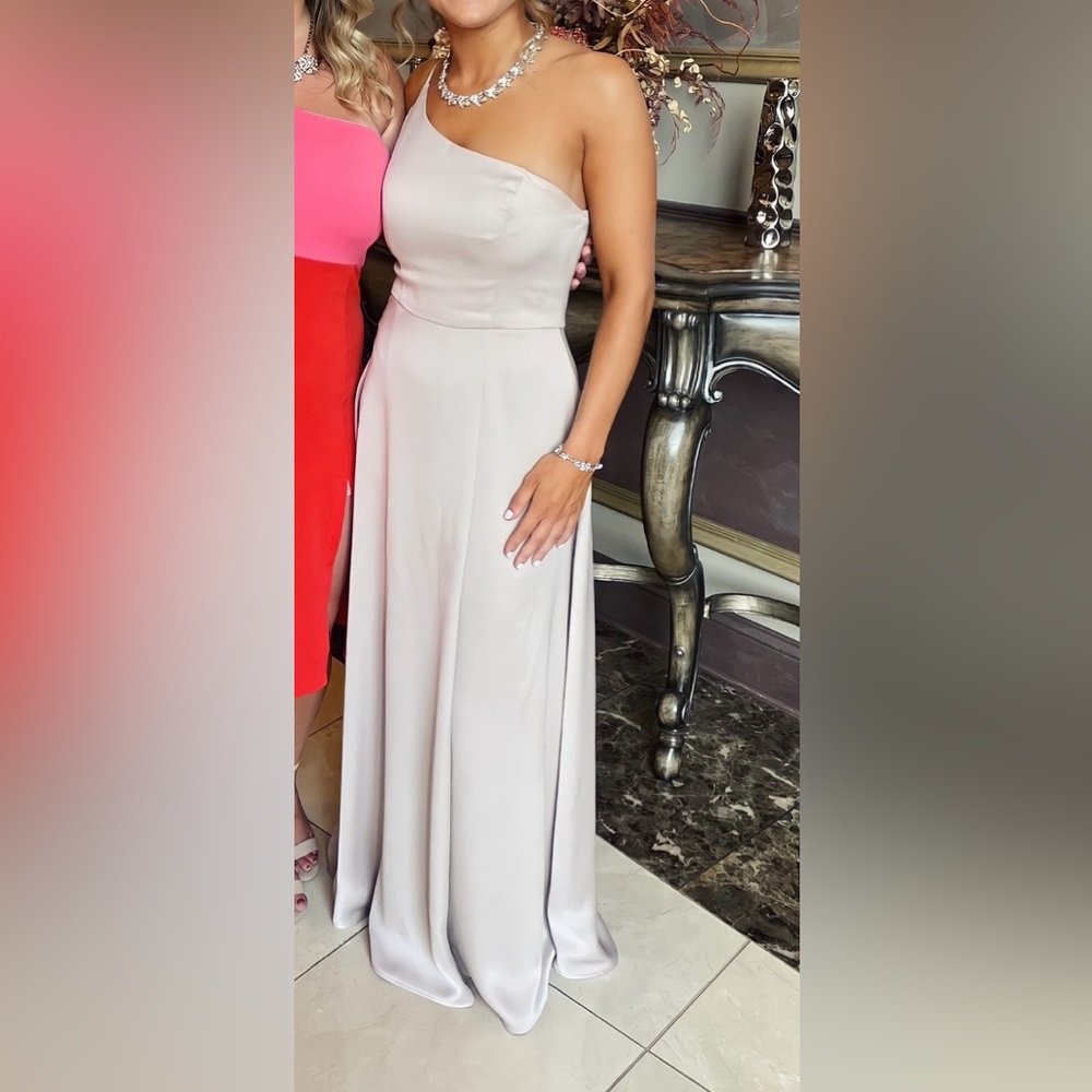 David’s Bridal crepe-back satin one-shoulder dress - Picture 4 of 4